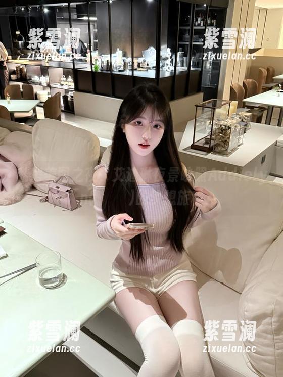 私房美图之夜，艾迪琳夜景映照Addielyn(에디린)的梦想旅程