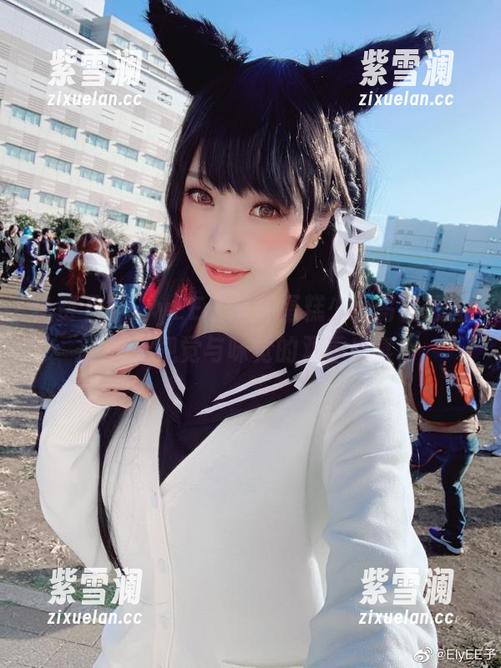 免费下载ElyEE子草莓蛋糕少女写真原图，享受视觉与味觉的双重盛宴！