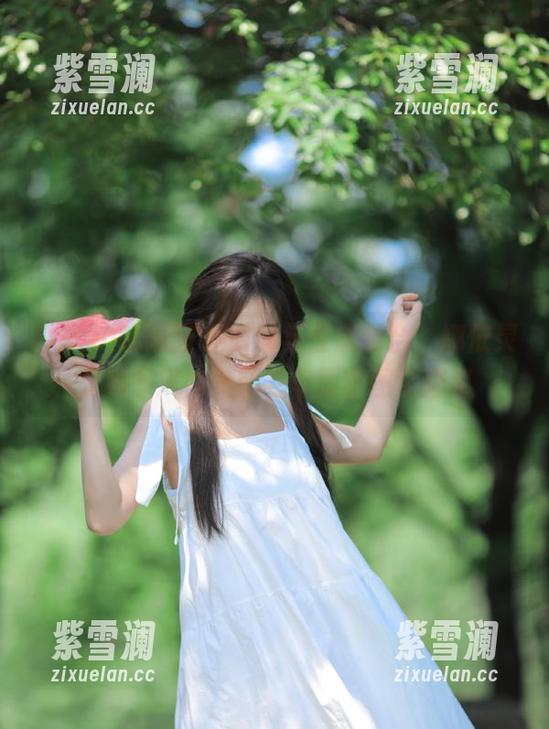Feilin嗲囡囡-娜依灵儿 Feilin嗲囡囡 - 时尚与性感结合,娜依灵儿秘书风格美图与华丽套图全揭秘