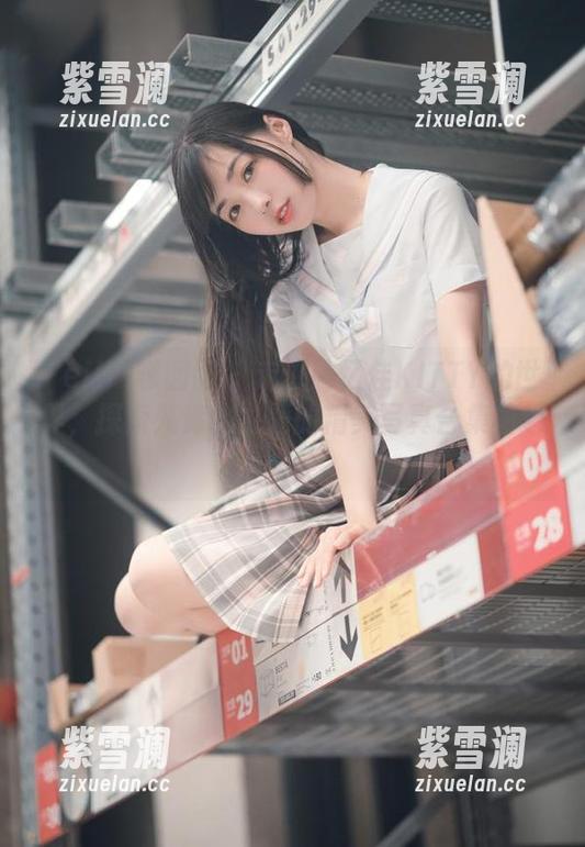 Feilin嗲囡囡-施忆佳KITTY Feilin嗲囡囡 - 走进施忆佳KITTY的世界,探索死库水主题的精美写真合集图包!