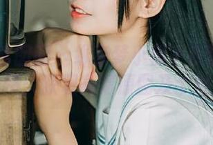 Feilin嗲囡囡 – 纵享梦小楠小夜猫的裤里丝风情：获取高清原图及个性壁纸