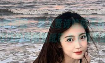 Feilin嗲囡囡 – 跃入贾诗晗的天台世界，水汪汪的原图壁纸带来无限灵感！