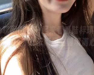Feilin嗲囡囡 – 一起来看看陆梓琪最新校园写真原图，欢乐瞬间立刻填满心窝！