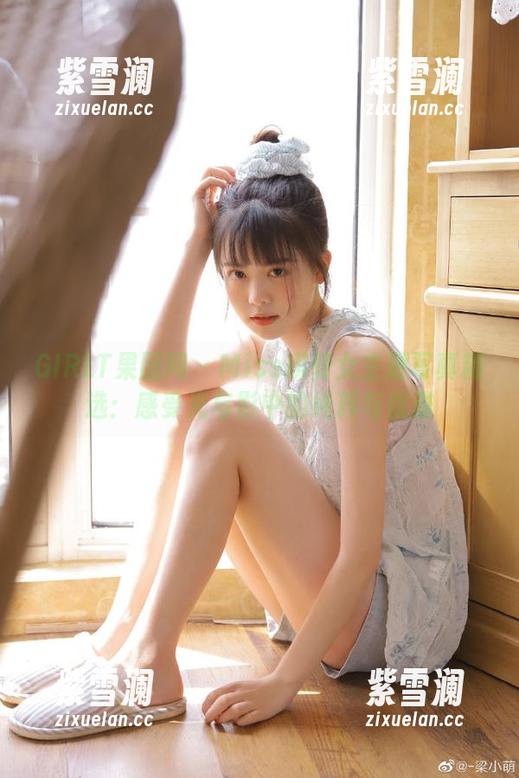 GIRLT果团网 - Miss琪修女主题写真精选：感受光与影中的纯粹与优雅