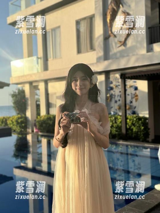 IMiss爱蜜社 - 小丽莎萌萌哒的镜头下：高清作品展现女孩纯真与优雅的完美结合