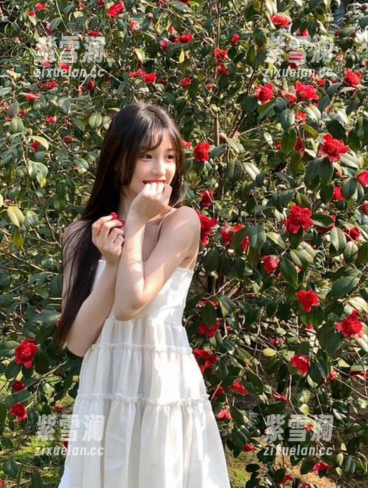 ISHOW爱秀-林晓Pairs ISHOW爱秀 - 林晓Pairs的厨娘写真,高清美图揭示厨房里的萌态与纯真,快来围观!