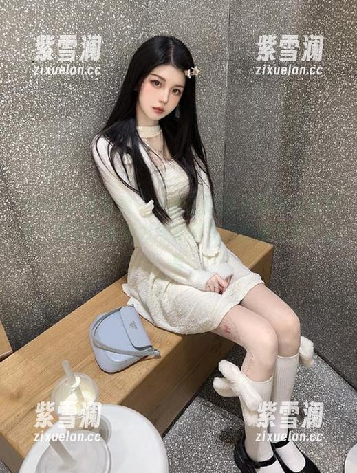 MICAT猫萌榜-土肥圆矮挫穷 MICAT猫萌榜 - 土肥圆矮挫穷最新泳池写真,尽显青春活力与梦幻气息的精彩照片分享
