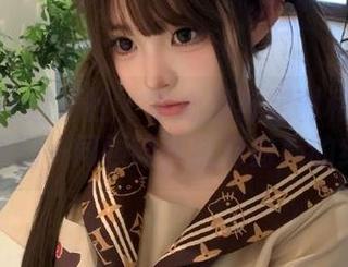 MiStar魅妍社 – 余心曼与定制和服照片：让我们一同领略传统与时尚的结合！