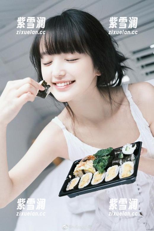 SLADY猎女神-韩恩熙 SLADY猎女神 - 最新分享:韩恩熙红裙写真,展现独特风格与艺术气息