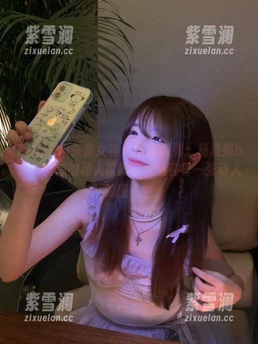 TouTiao头条女神-杨漫妮baby TouTiao头条女神 - 私拍系列:杨漫妮baby花嫁的动人瞬间,定格在每一张动人的图片中