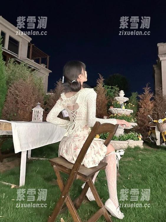 TouTiao头条女神 - 穆菲菲写真集大揭秘：剧情中藏着哪些惊喜？一起来探索吧！