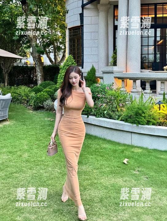 TouTiao头条女神-陈怡曼 TouTiao头条女神 - 陈怡曼图集大揭秘:关于美足的那些动人写真瞬间