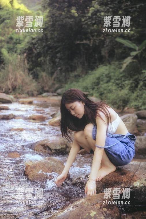 UGirls尤果网 - 青春纪念册：乔依琳的校服私拍图集尽显校园魅力