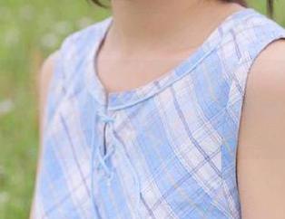 UGirls尤果网 – 不容错过的精选图库：何曼丽水手服写真彰显青春气息与个性风格