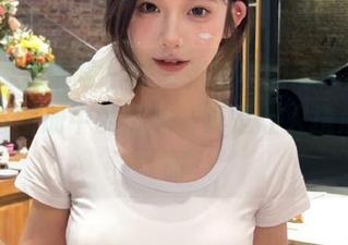 UGirls尤果网 – 探索张馥棋的清纯世界，原图与图册中的滋味，真是让人挠心的美丽