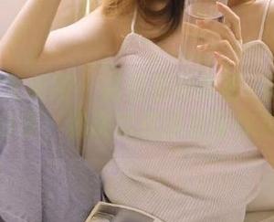 UGirls尤果网 – 完美呈现曲铭瑄御姐形象的图包分享，秘诀就在这里等你来发现！