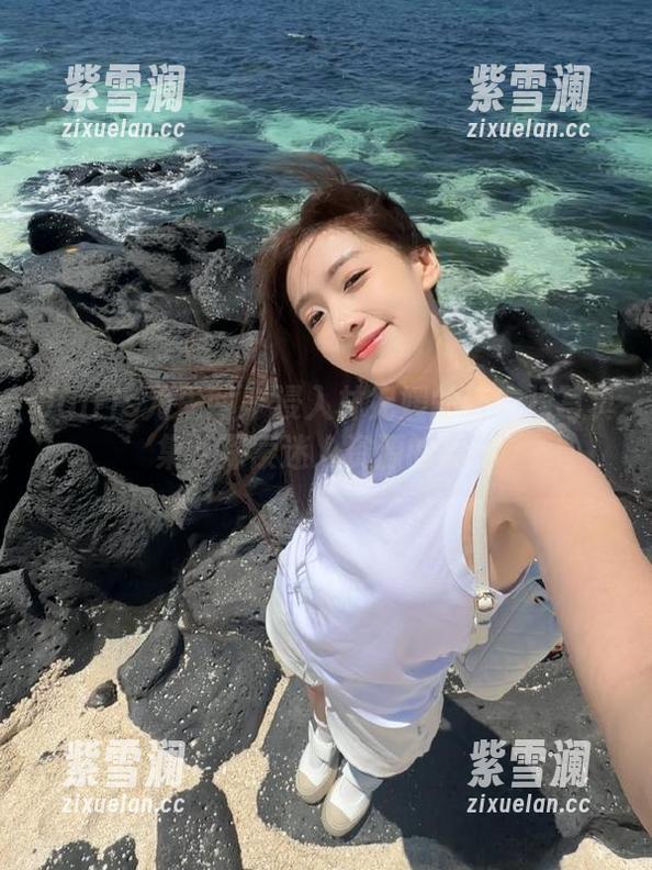 UGirls尤果网-林妃媛 UGirls尤果网 - 浸入林妃媛的连衣裙写真集,探索迷人资源的奥秘