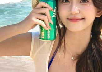 UGirls尤果网 – 王瑞儿天使最新套图发布，展现无与伦比的灵动魅力