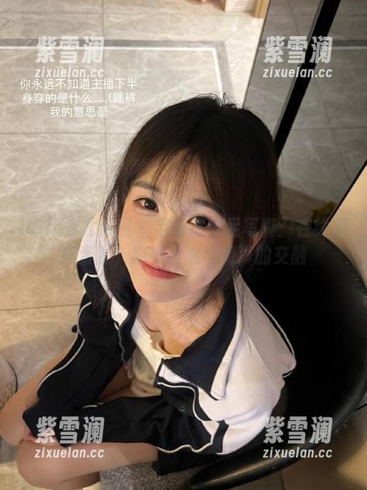 UGirls尤果网-芊小童 UGirls尤果网 - 芊小童裸足写真:在线精选资源,感受自然与纯真的交融