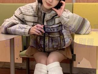 UGirls尤果网 – 跟随谭晓彤私拍写真，感受其不为人知的精彩剧情