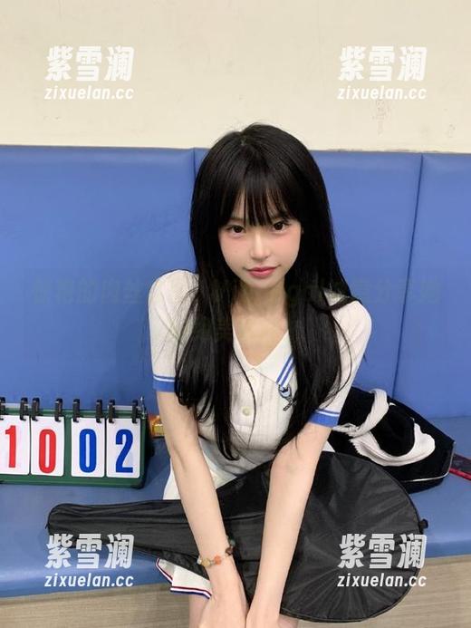 惊艳的肉丝套图，Vinnegal诚意分享她的绝美瞬间！