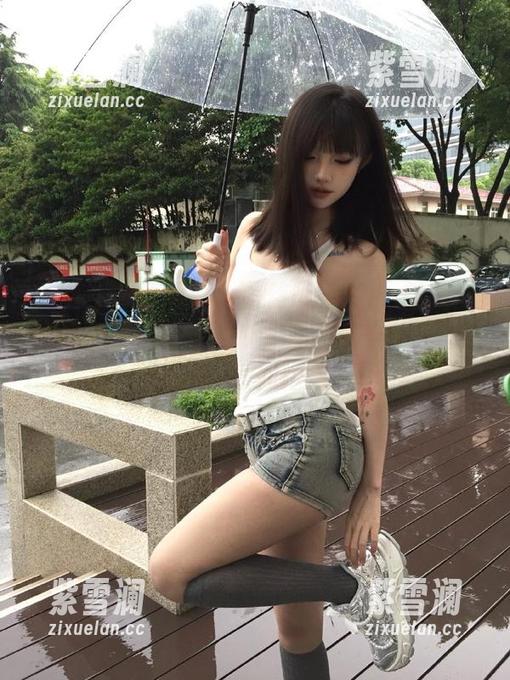 XIAOYU语画界 - 陪伴Miki兔一起庆祝圣诞，分享她最新的美图，捕捉每一个动人瞬间！