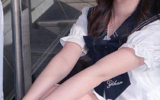 XIAOYU语画界 – 杨晨晨Yome美脚套图分享：追求美好的每一个细节