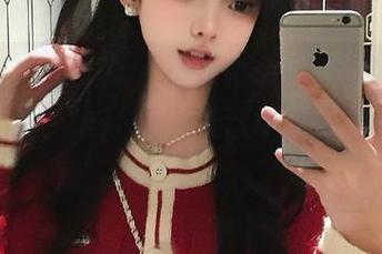 XIAOYU语画界 – 杨晨晨sugar泳池写真原图上线，谁还敢小看这个清新脱俗的美人？