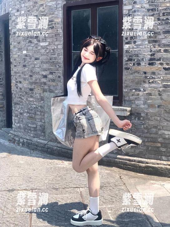 Xiuren秀人网 - Erikaki甜心的梦幻世界：倾情打造的写真图册合集