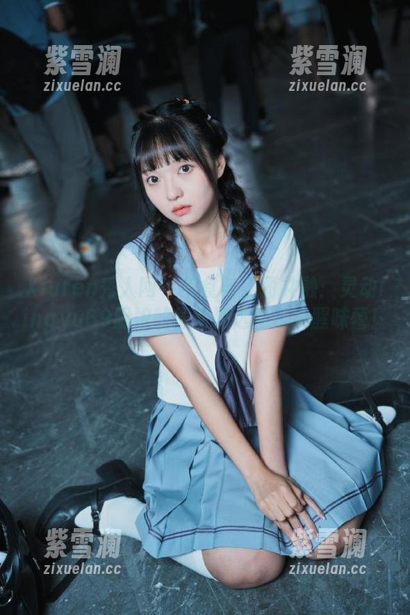 Xiuren秀人网 - 美食与美丽共融：灵动lingyu69厨娘的最新精选图包唤醒味蕾！