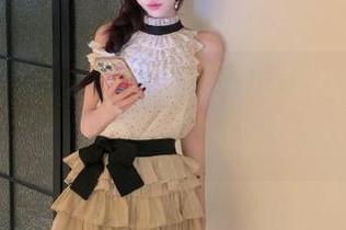 Xiuren秀人网 – 在七米baby的网袜图片作品中，探寻自信与优雅的时尚表达