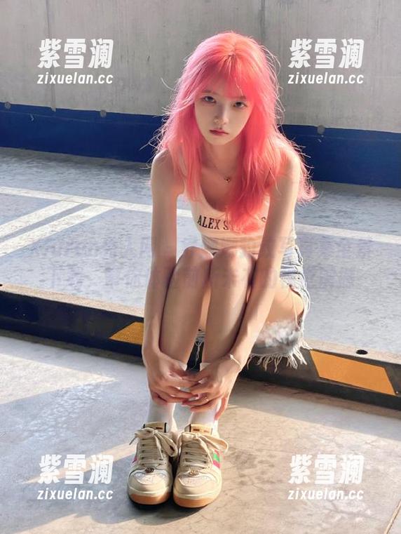 Xiuren秀人网-乔娜娜 Xiuren秀人网 - 乔娜娜豹纹写真集全景下载,带你体验前所未有的视觉震撼