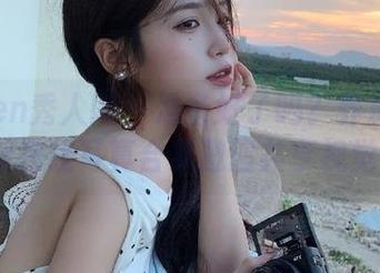 Xiuren秀人网 – 准备好了吗？养乐多DoDo白丝在线写真合集邀您共享视觉盛宴！