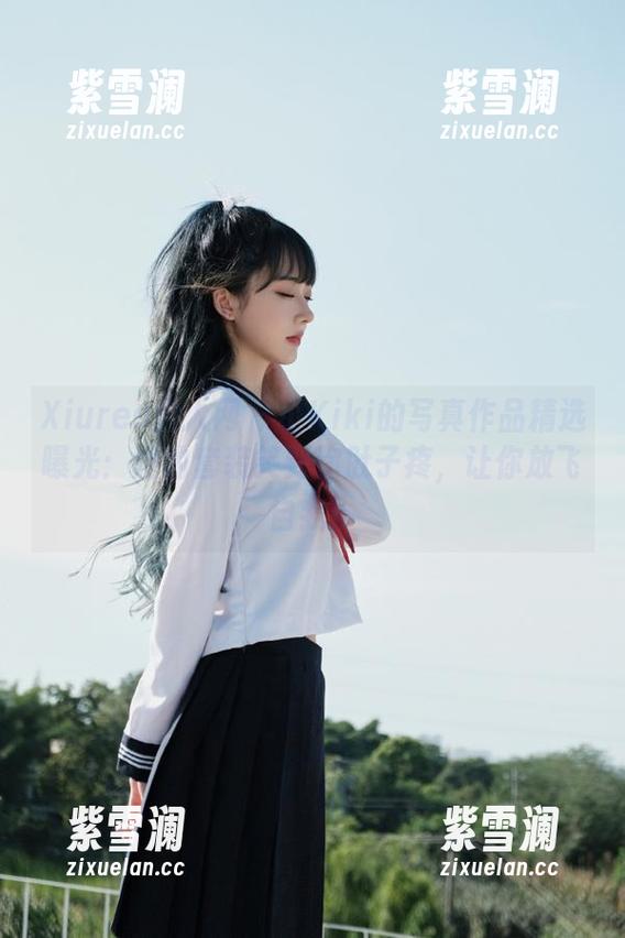 Xiuren秀人网 - 小Kiki的写真作品精选曝光：她的套装笑到你肚子疼，让你放飞自我！