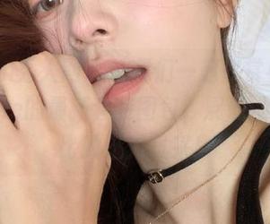 Xiuren秀人网 – 让我们一起欣赏小茉莉jasmine的最新套装图包，展现她无与伦比的魅力风采！