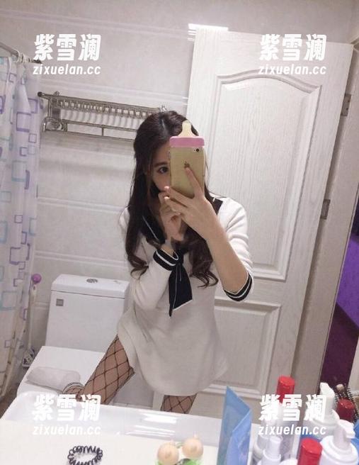 Xiuren秀人网-尤妮丝Egg Xiuren秀人网 - 尤妮丝Egg最新作品集:以套装为灵感的时尚探索