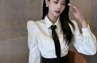 Xiuren秀人网 – 月酱儿油亮全集：每一幅作品都闪耀着独特的个性与风采！