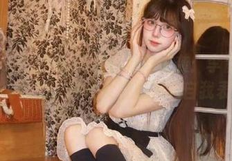 Xiuren秀人网 – 福利劲爆来袭：李昔雨内衣写真作品，展现女性魅力和自我表达！