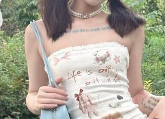 Xiuren秀人网 – 白茹雪Abby的粉色写真套图免费领取，带你进入她的美丽世界！