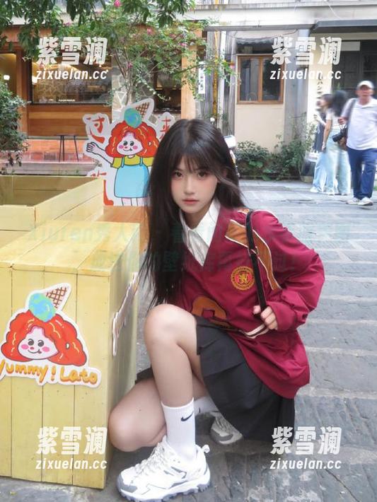 Xiuren秀人网-闵妮 Xiuren秀人网 - 看看闵妮的水手服美图,放进你的壁纸库再好不过!