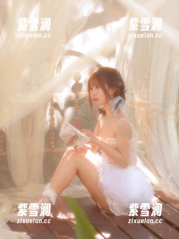 Xiuren秀人网-韩静安 Xiuren秀人网 - 在韩静安的JK写真中,我发现了自己的没落和自嘲