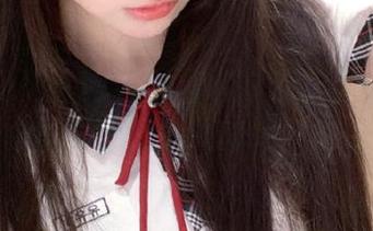 Xiuren秀人网 – 不容错过的顾乔楠Cora美脚写真，壁纸界的绝对焦点！