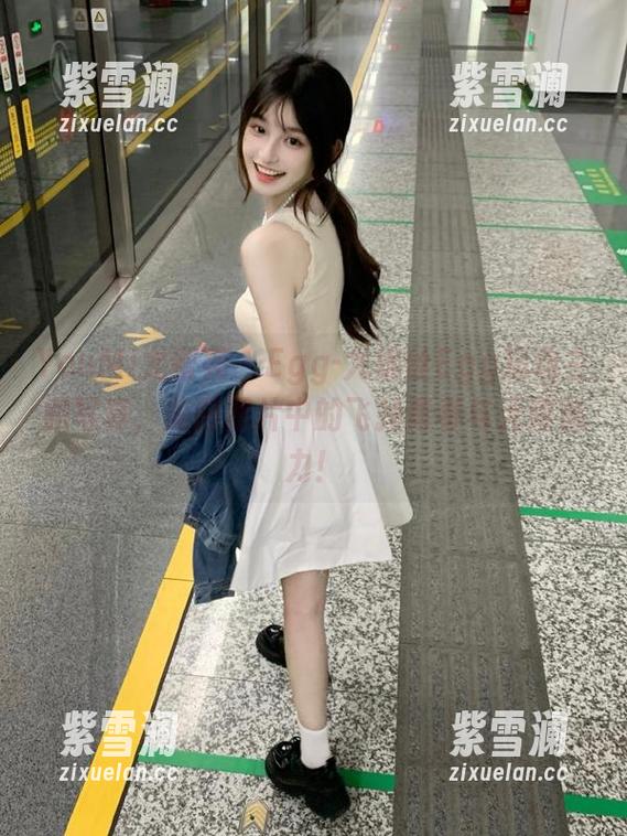 YouMi尤蜜荟-Egg-尤妮丝Egg YouMi尤蜜荟 - Egg-尤妮丝Egg运动主题写真,美图照片中的飞扬青春与无限魅力!