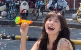 YouMi尤蜜荟 – 唐婉儿Lucky圣诞写真大揭秘：从原图到图片，呈现别样的节日氛围与情怀！