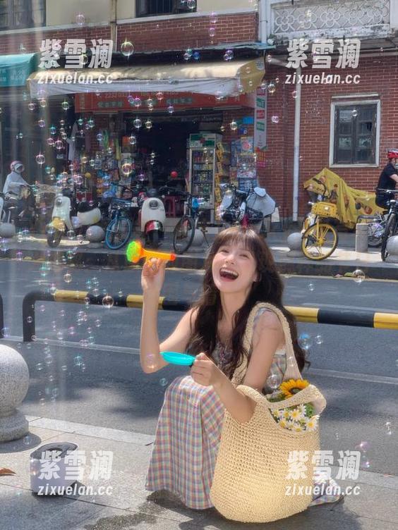YouMi尤蜜荟-唐婉儿Lucky YouMi尤蜜荟 - 唐婉儿Lucky圣诞写真大揭秘:从原图到图片,呈现别样的节日氛围与情怀!