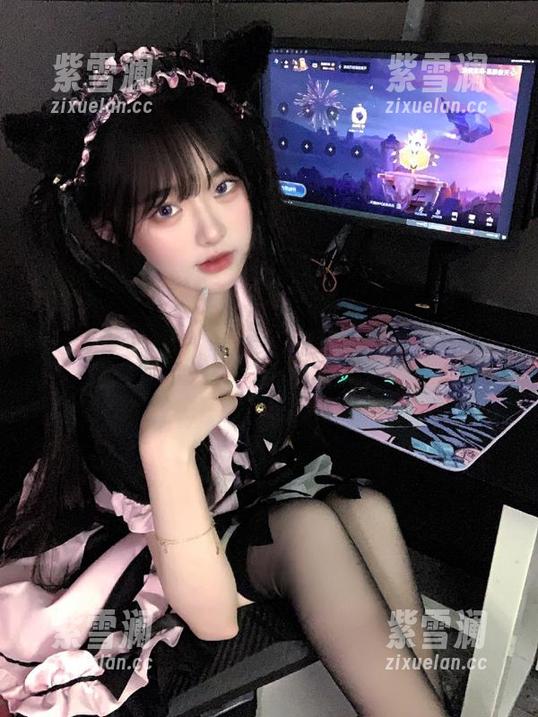 高清图库揭秘：asagiriai(爱ちゃん)温柔写真，感受细腻的情感