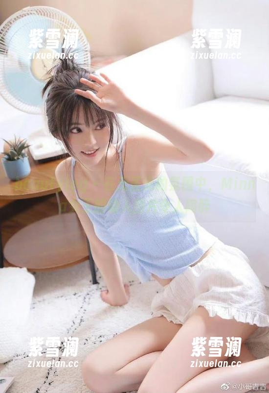 beautyleg-Minna beautyleg - 在无圣光的氛围中,Minna女王的动人图片令人陶醉