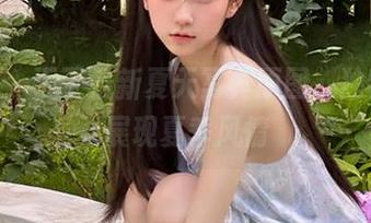pans – 丁丁最新夏天写真原图，独特视角展现夏季风情