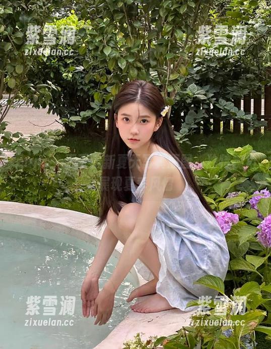 pans-丁丁 pans - 丁丁最新夏天写真原图,独特视角展现夏季风情