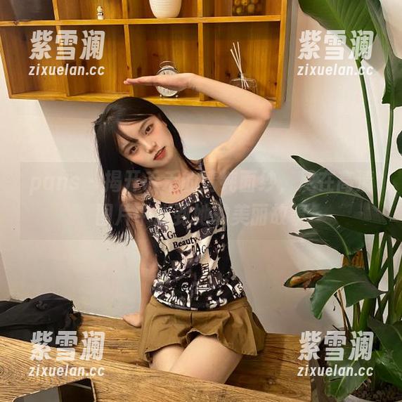 pans-禾禾 pans - 揭开禾禾的清纯面纱,尽在高清图片中找到她的美丽故事